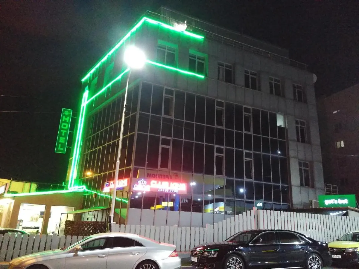 Lion'S Hotel Bucharest Romania